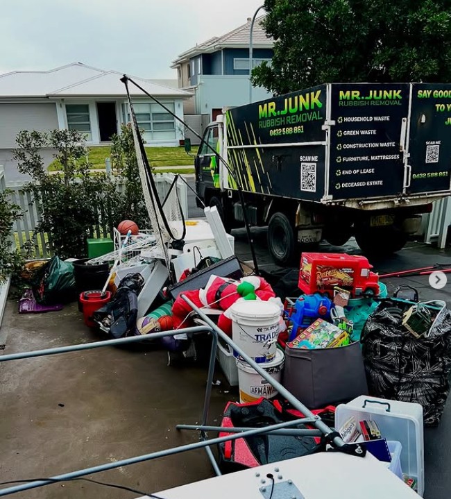 Solutions for Handling Unwanted Items: Rubbish Left Behind